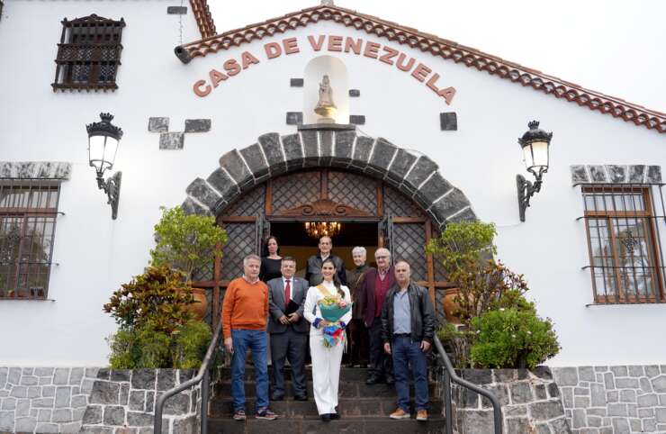 Recepción a la Reina del Hogar Canario Venezolano